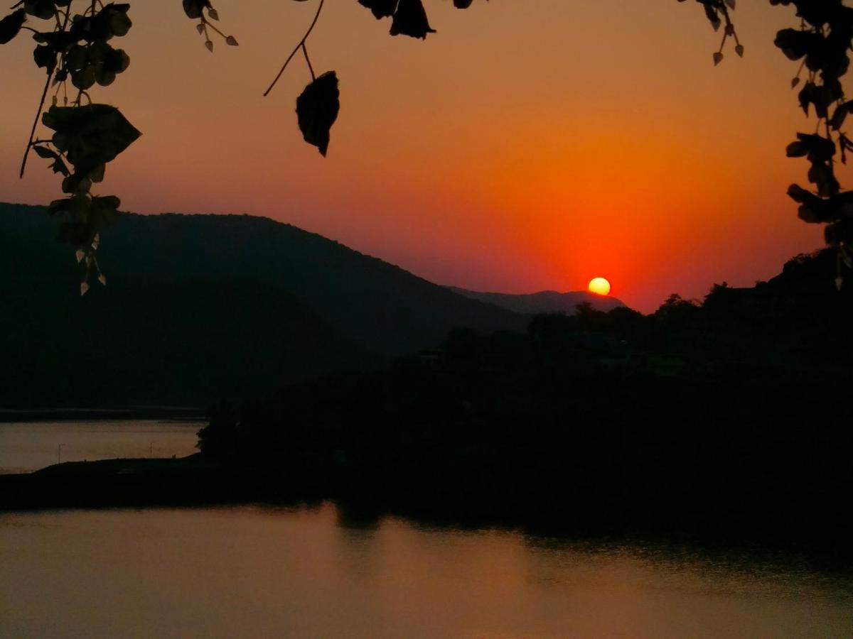 Portofino Lägenhet Lavasa Exteriör bild